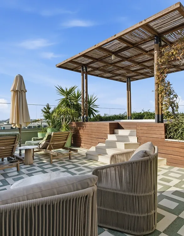 Grand Roof Top Suite 6