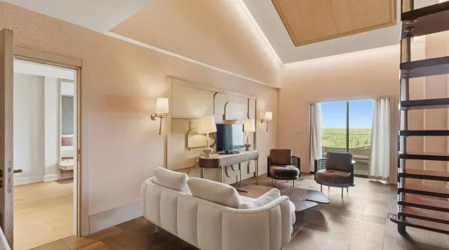 Grand Roof Top Suite 1
